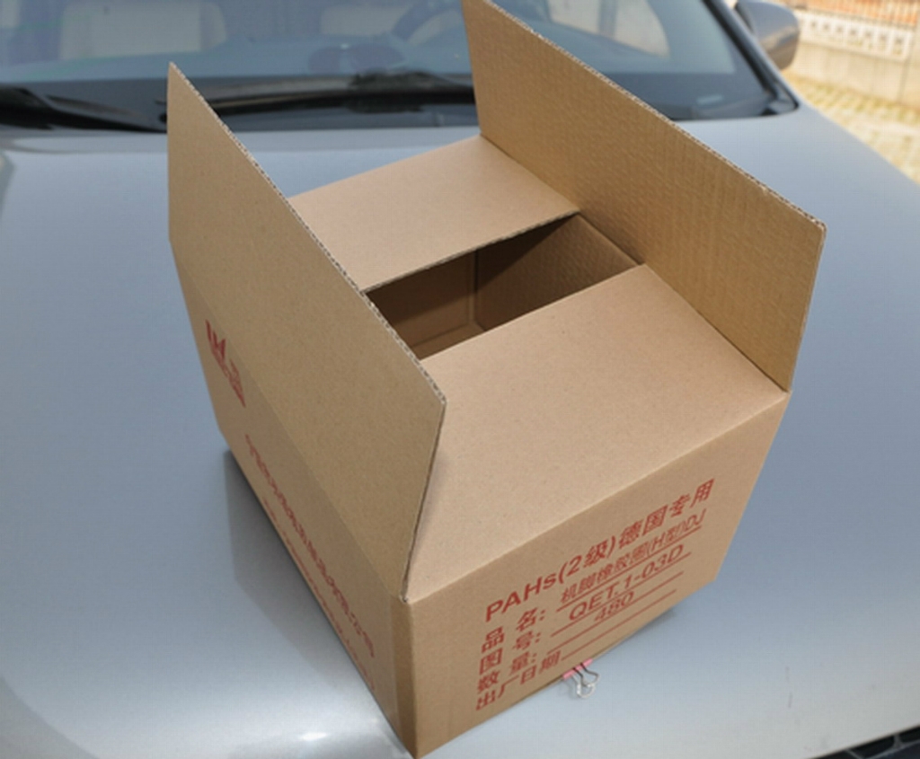 保定紙箱廠(chǎng)家：定制紙箱行業(yè)正經(jīng)歷兩大變革